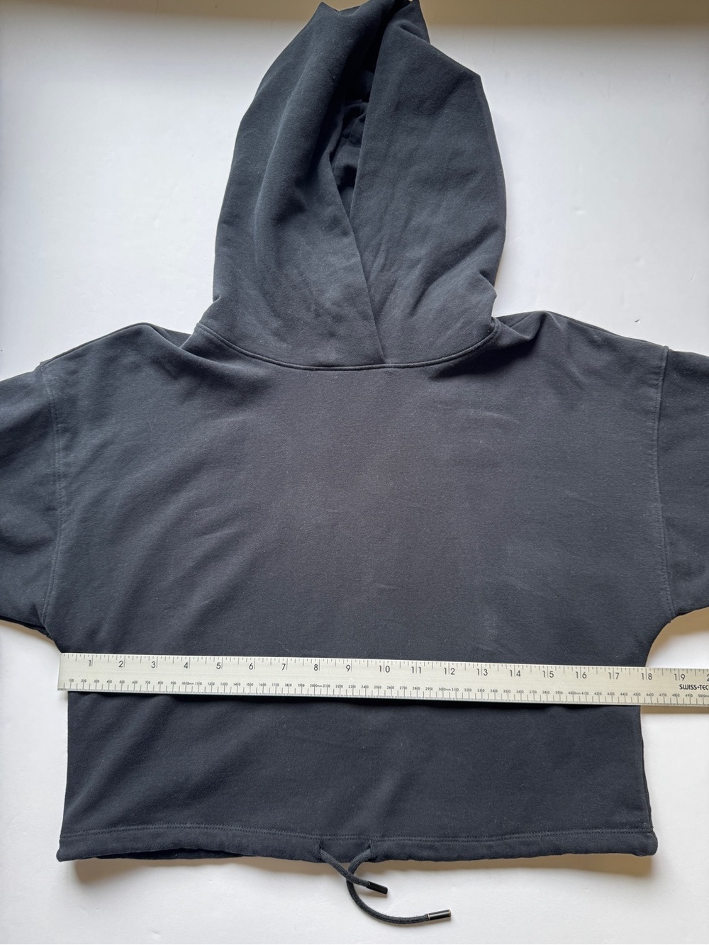 Aritizia The Group Babaton Weekender Hoodie Fleece Soft Cropped Black Sz XXS - Picture 10 of 15
